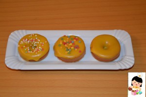 3 donuts glassati