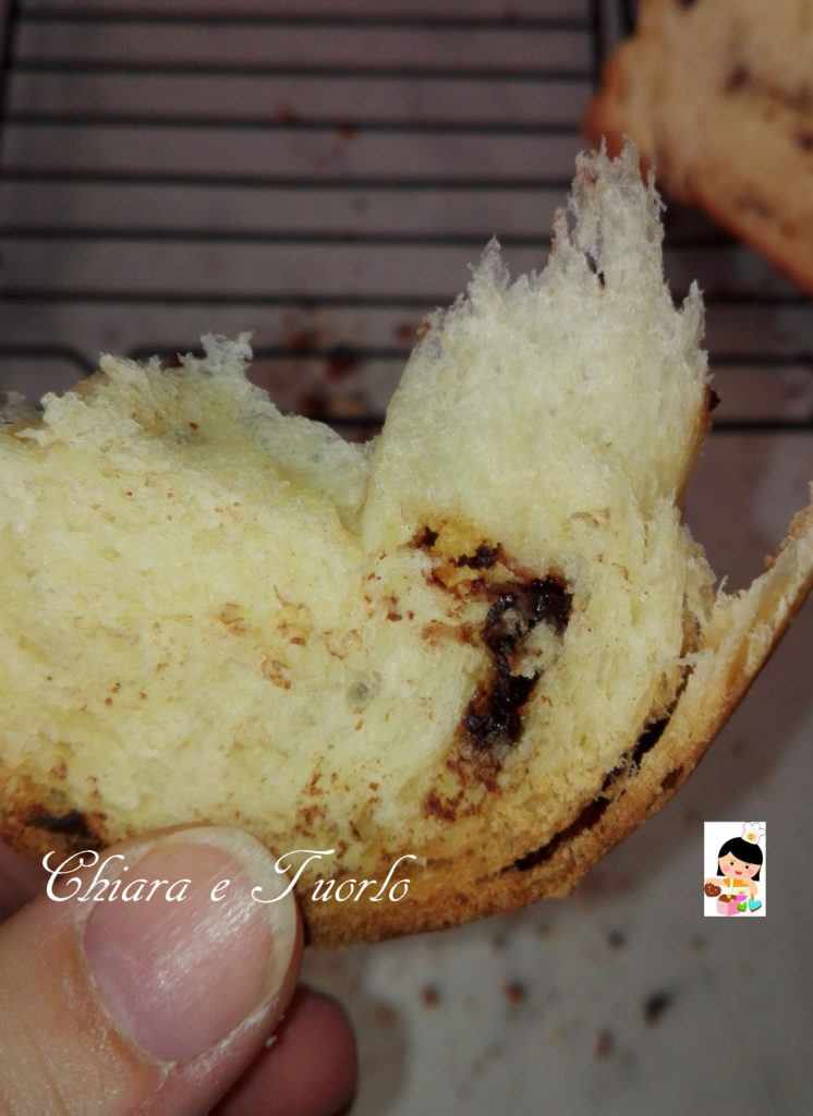 Brioche morbida con gocce di cioccolato_10