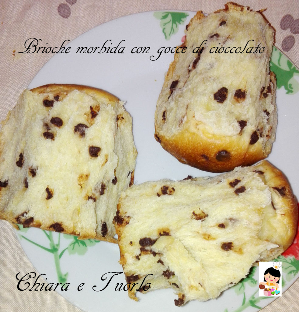 Brioche morbida con gocce di cioccolato_11