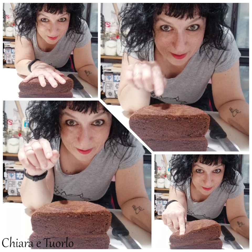 Chiara che mostra la consistenza gommosa della castella cake