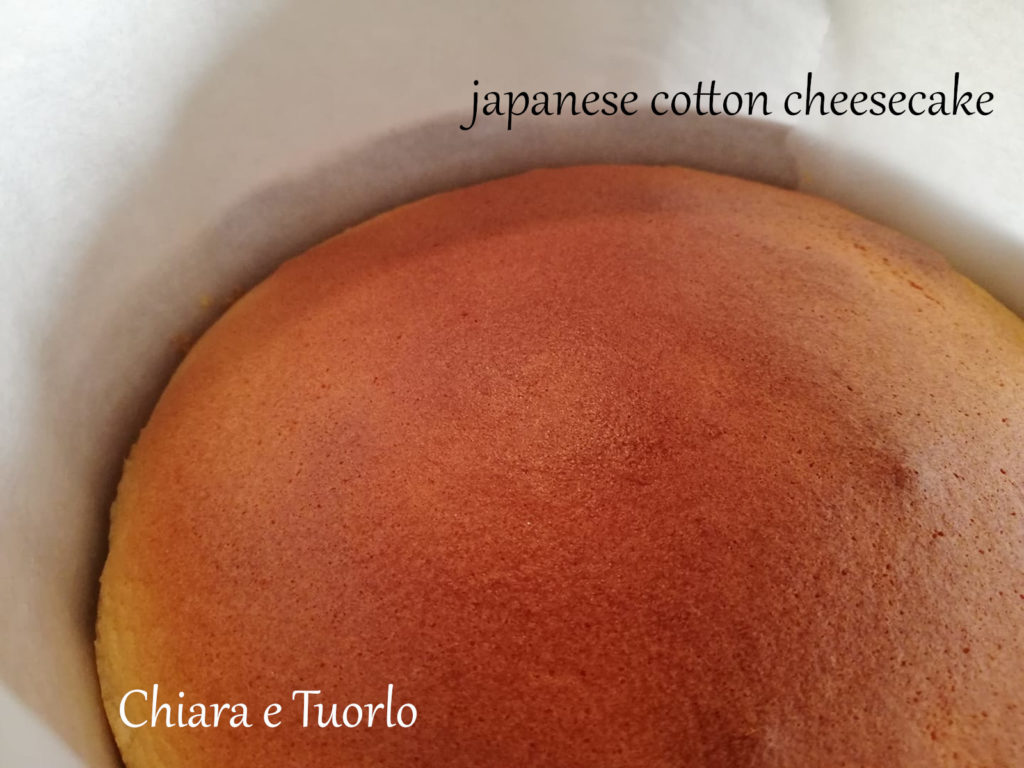 Japanese cotton cheesecake al cioccolato bianco cotta